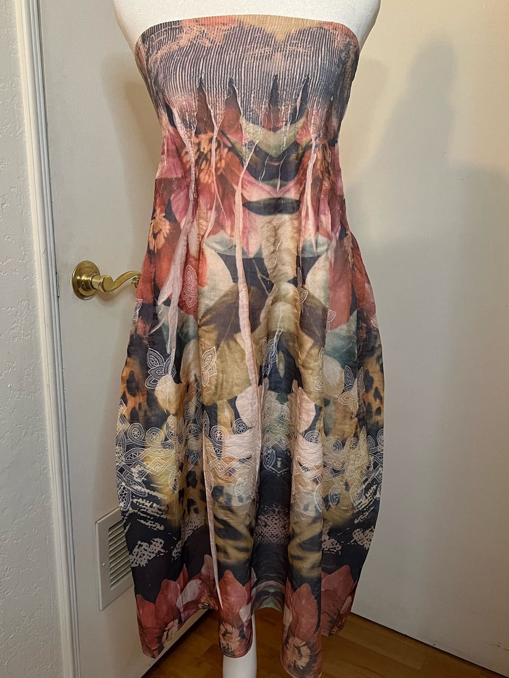 Lapis Strapless Floral-Print mid length beach wear